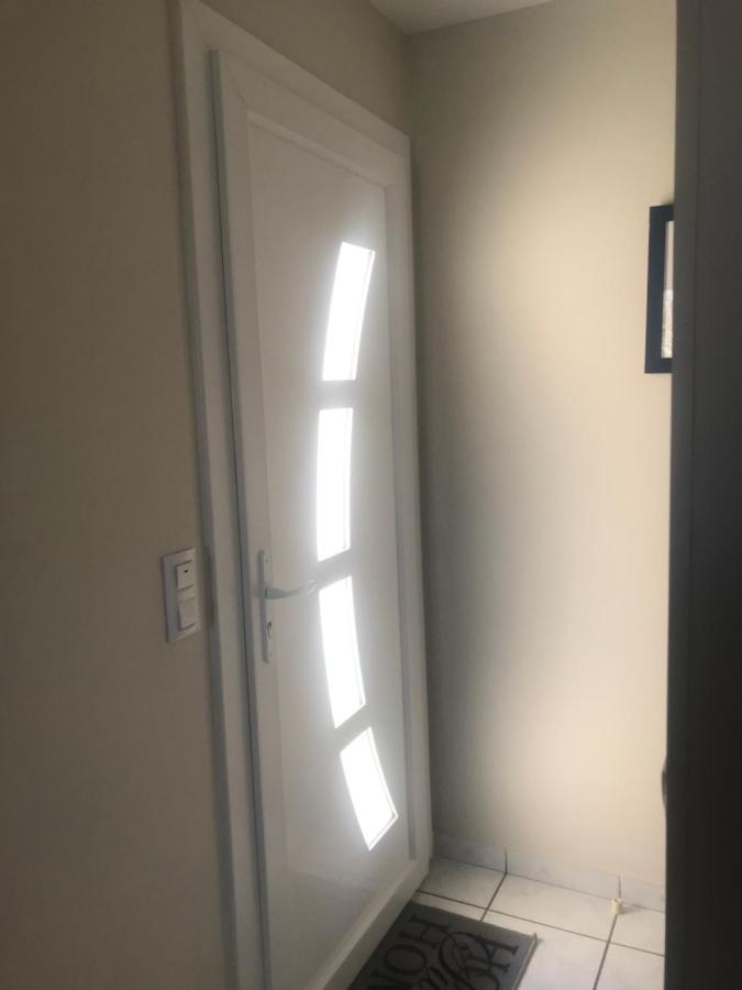 Chez Chris Apartment Олорон-Сен-Мари Екстериор снимка